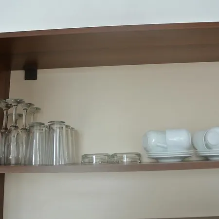 Rose Self Catering * 써니비치