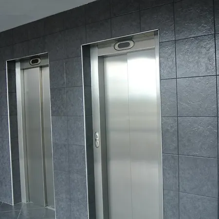 아파트 Rose Self Catering 써니비치