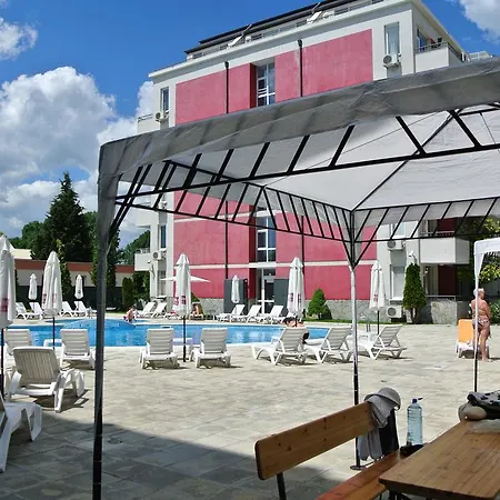 Rose Self Catering * 써니비치