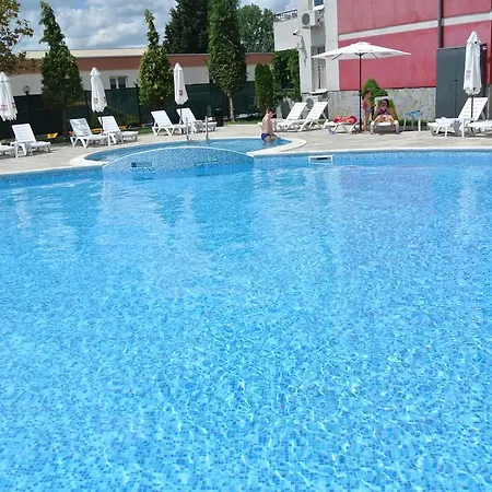 Апартаменты Rose Self Catering