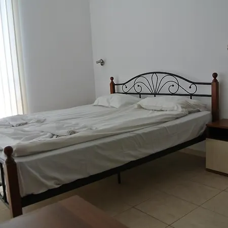 Rose Self Catering 써니비치